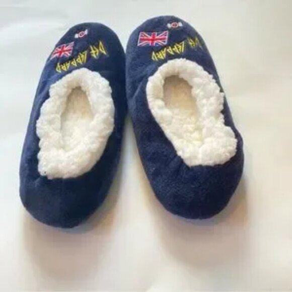 GIFT SET Def Leppard Slippers Womens 7 Calming FOOT SOAK Salt Mint Green Tea - Picture 9 of 11